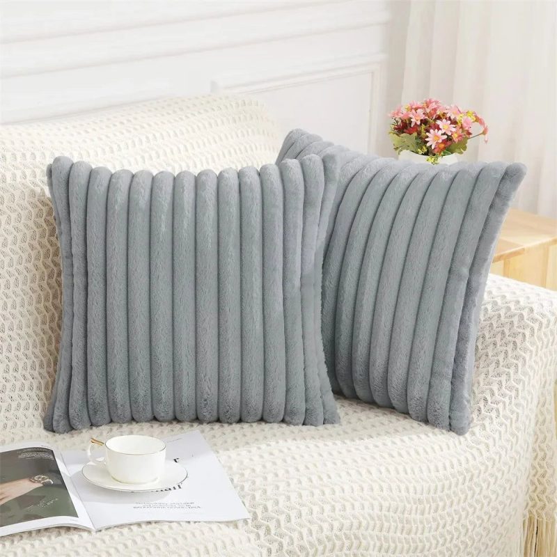 housse de coussin canapés teintes foncées